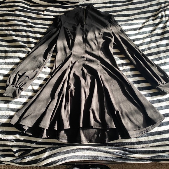 Punk Rave Heart Keyhole Dress - Picture 2 of 5